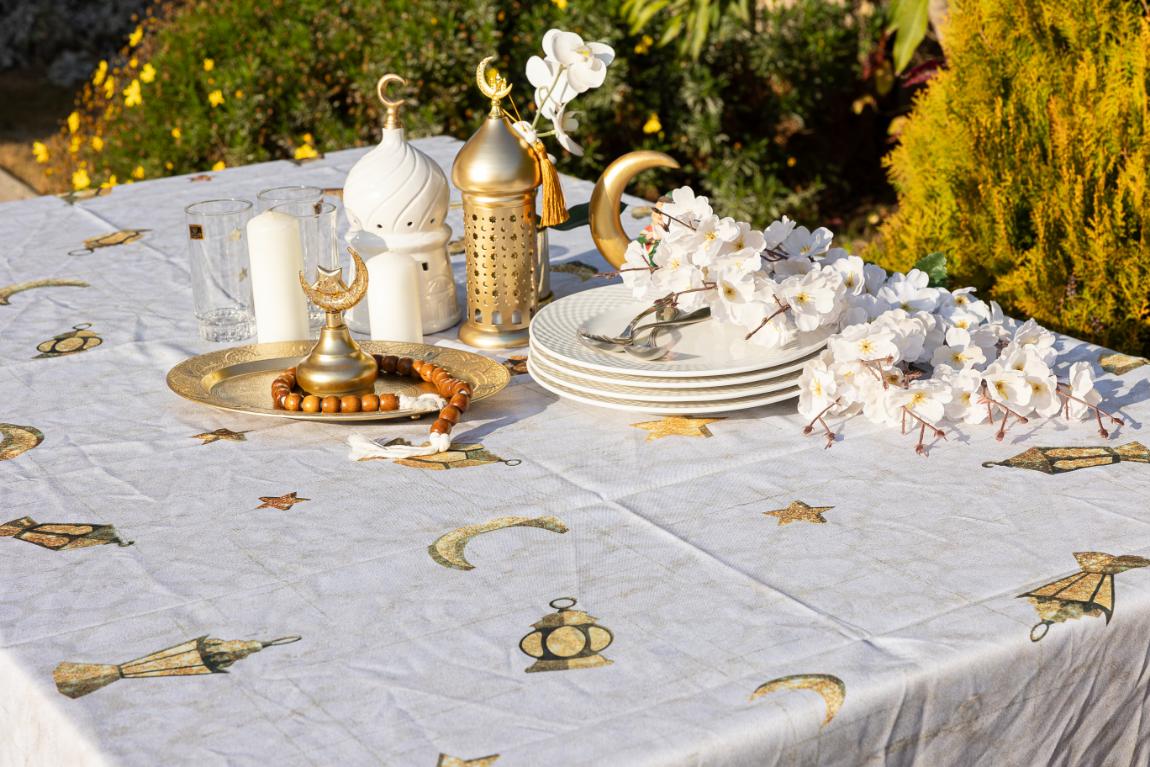 The Sparkling Ramadan Icons Table Cover