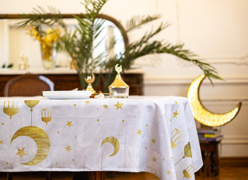 The Magical Golden Crescents table cover- 082