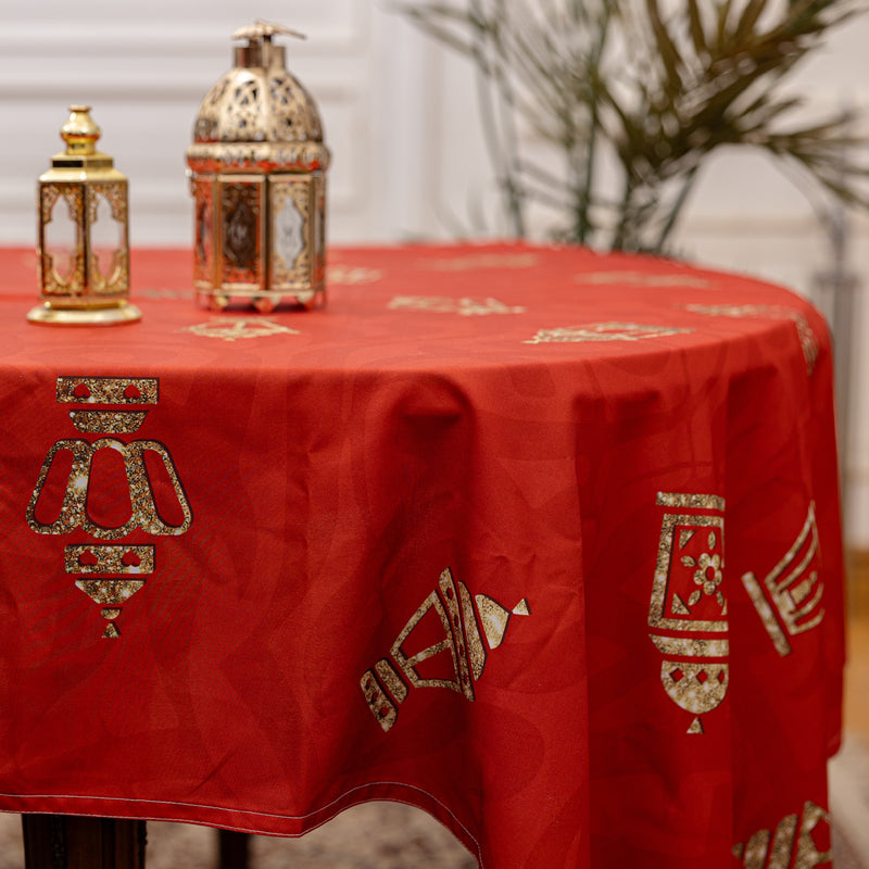 The burgundy shimmery fawanis table cover