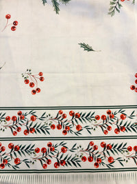 The Classy Mistletoe table cover