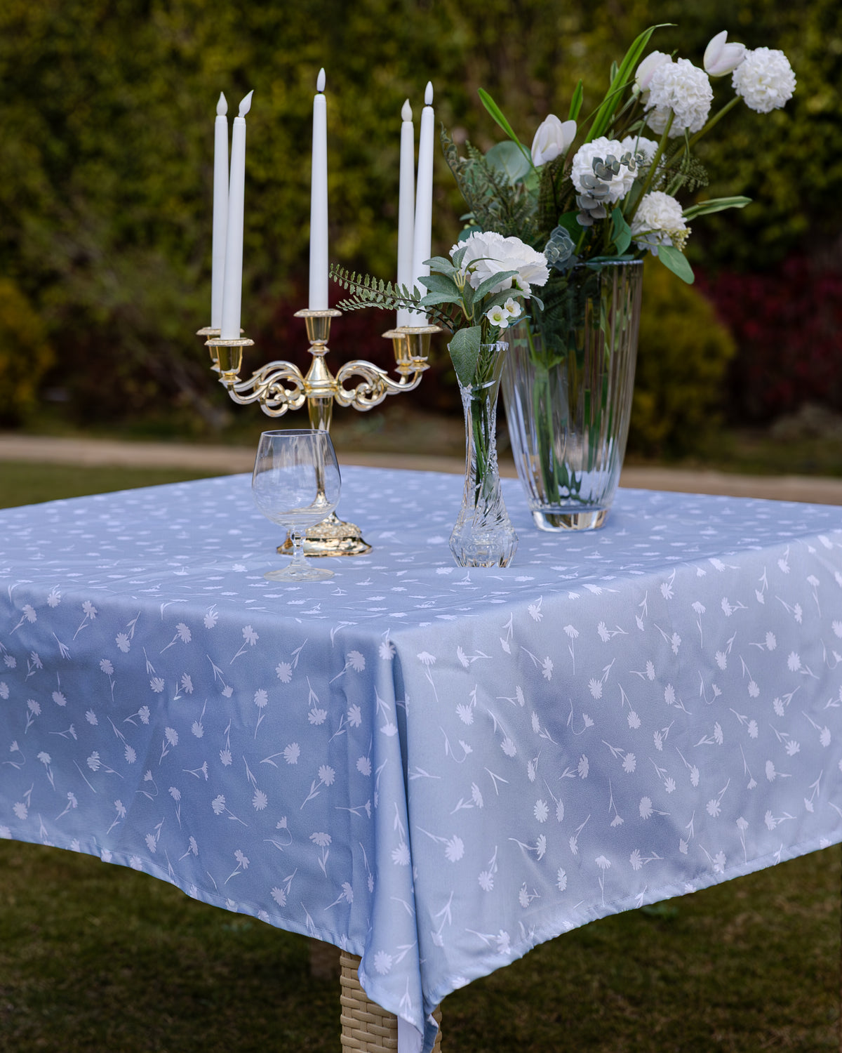The Lilac Petal Whispers table cover (Pre-order, takes 7 days)