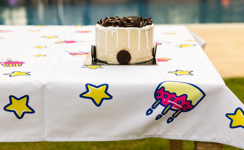 The Pinky Cake table cover (Order takes 5 working days)