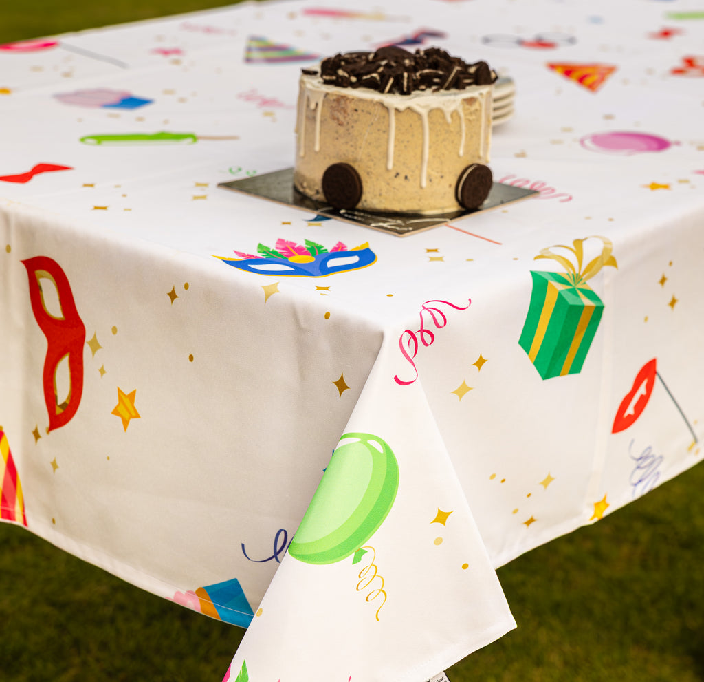 The birthday festive table cover (order takes 5 working days)