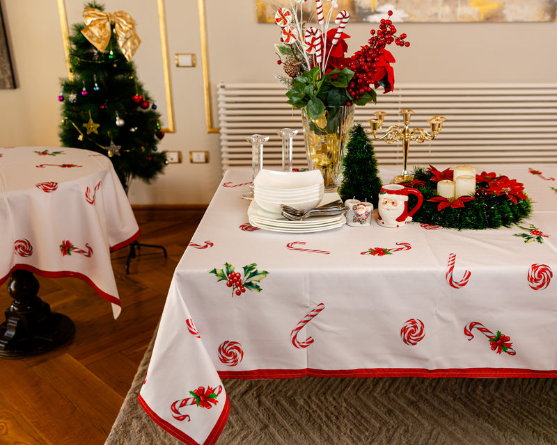 The Sugarplum Symphony table cover