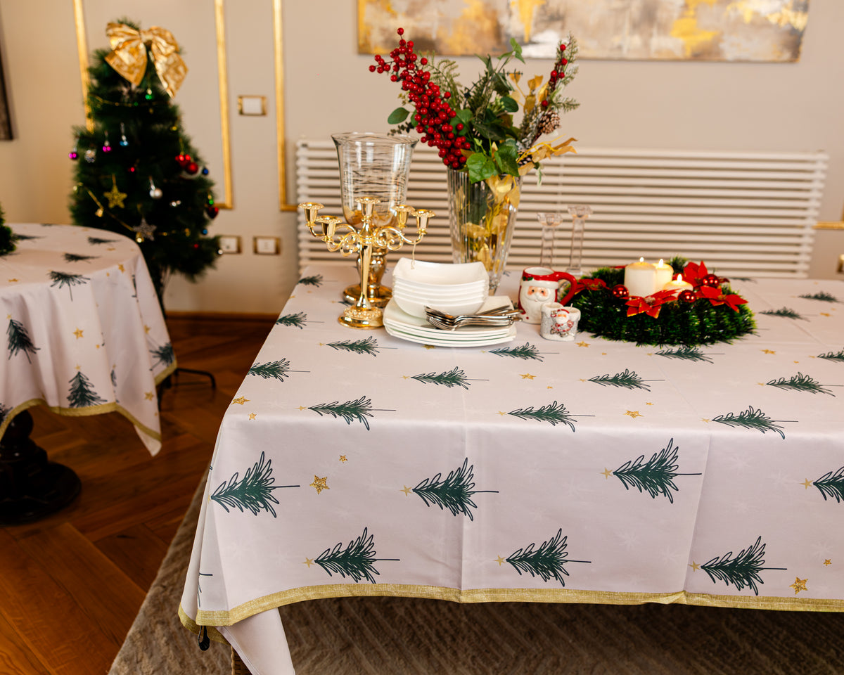 The Christmas tree stars table cover