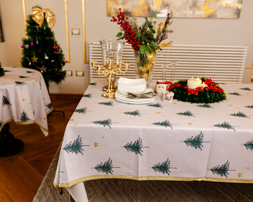 The Christmas tree stars table cover