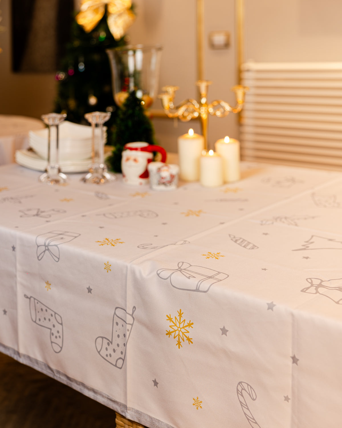 The Silver Jolly Jamboree table cover