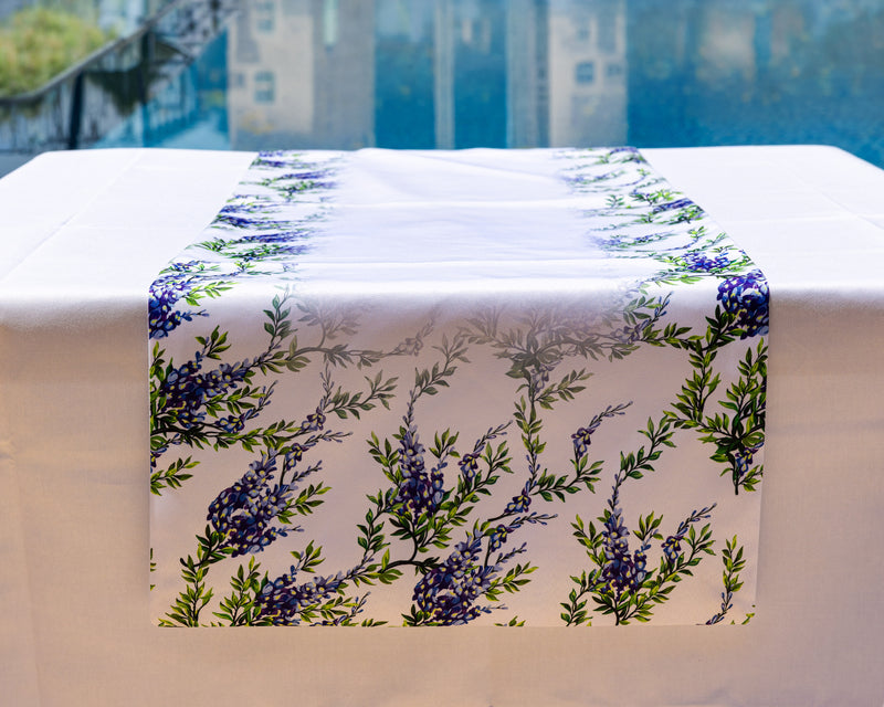 The Fresh garden breeze table runner – alternate view | Omash