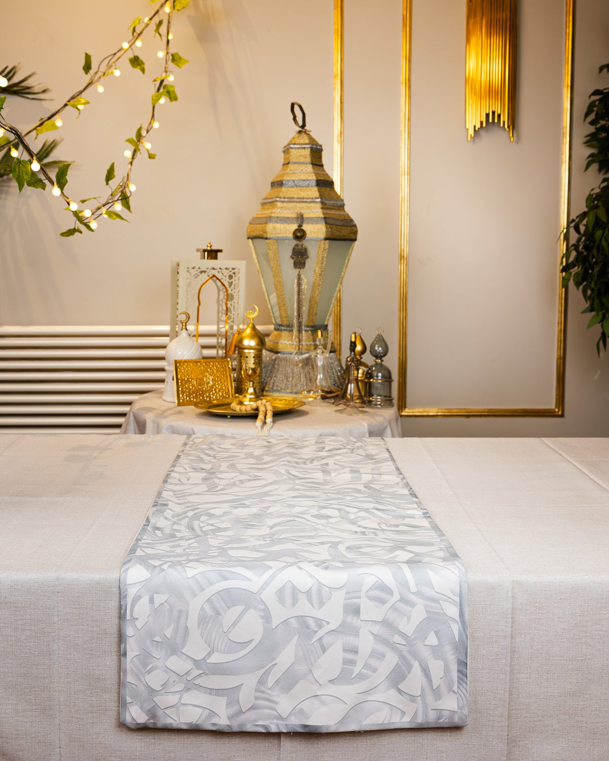 The Durra Calligraphy Runner