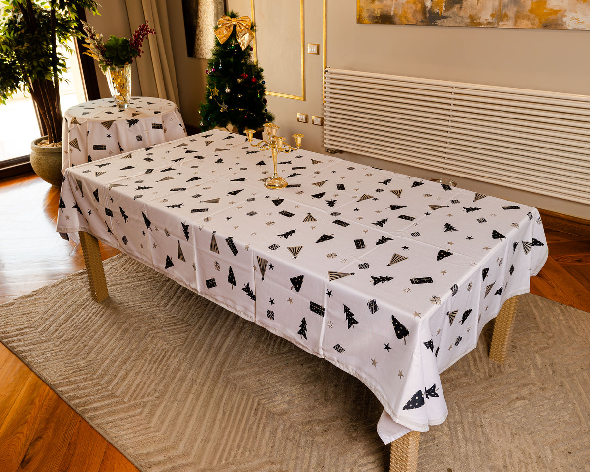 The Wintertime Whispers table cover