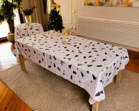 The Wintertime Whispers table cover