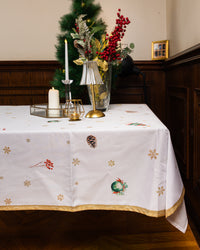 The Merry Mantel table cover - 242