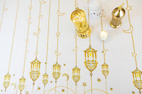 The Golden Chains And Lanterns Table Cover