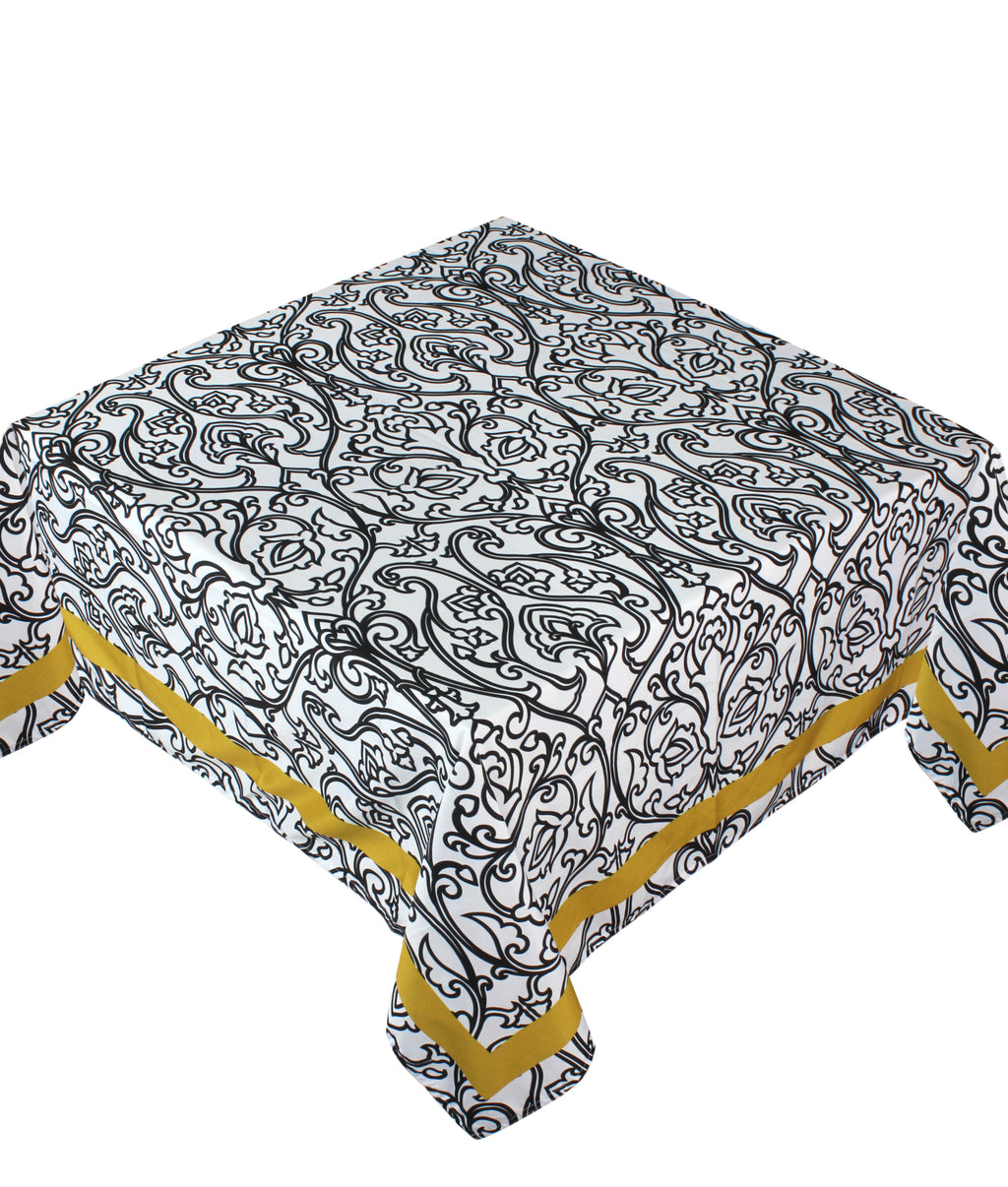 The classic black chic table cover